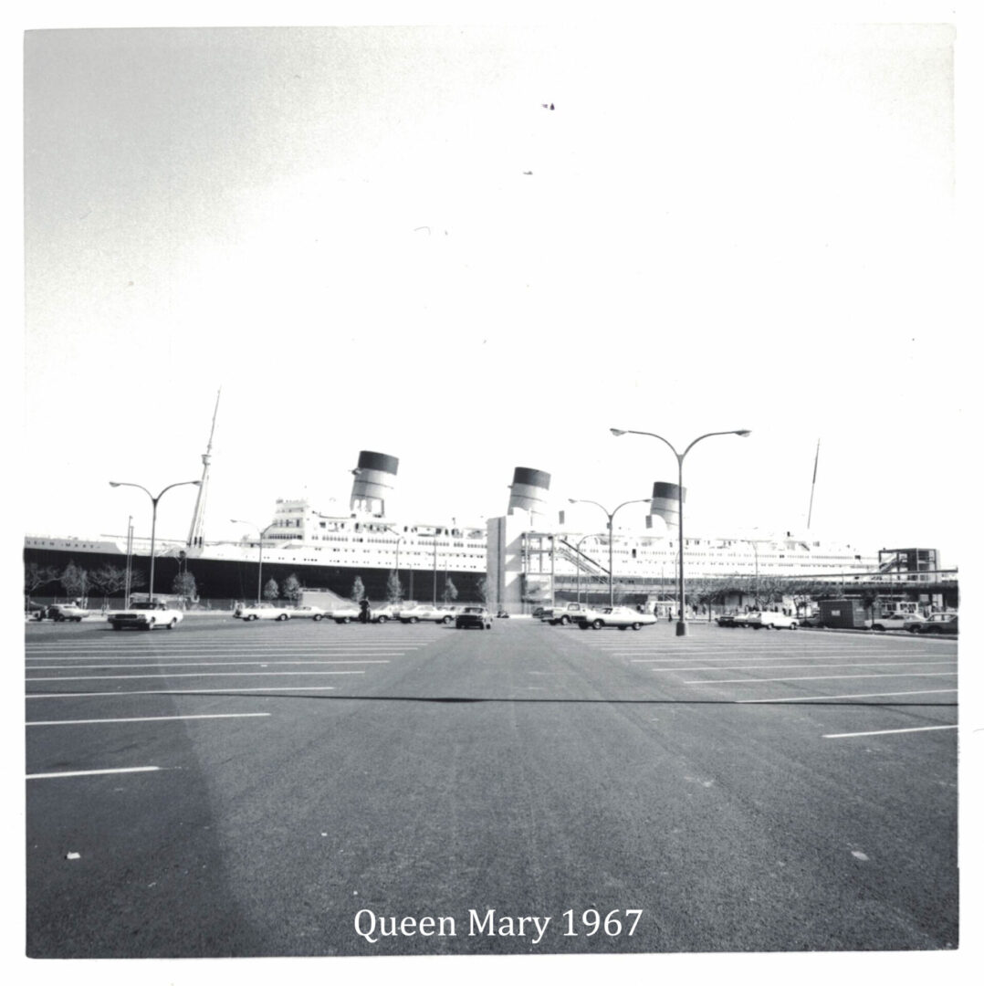 A black and white photo of the queen mary.